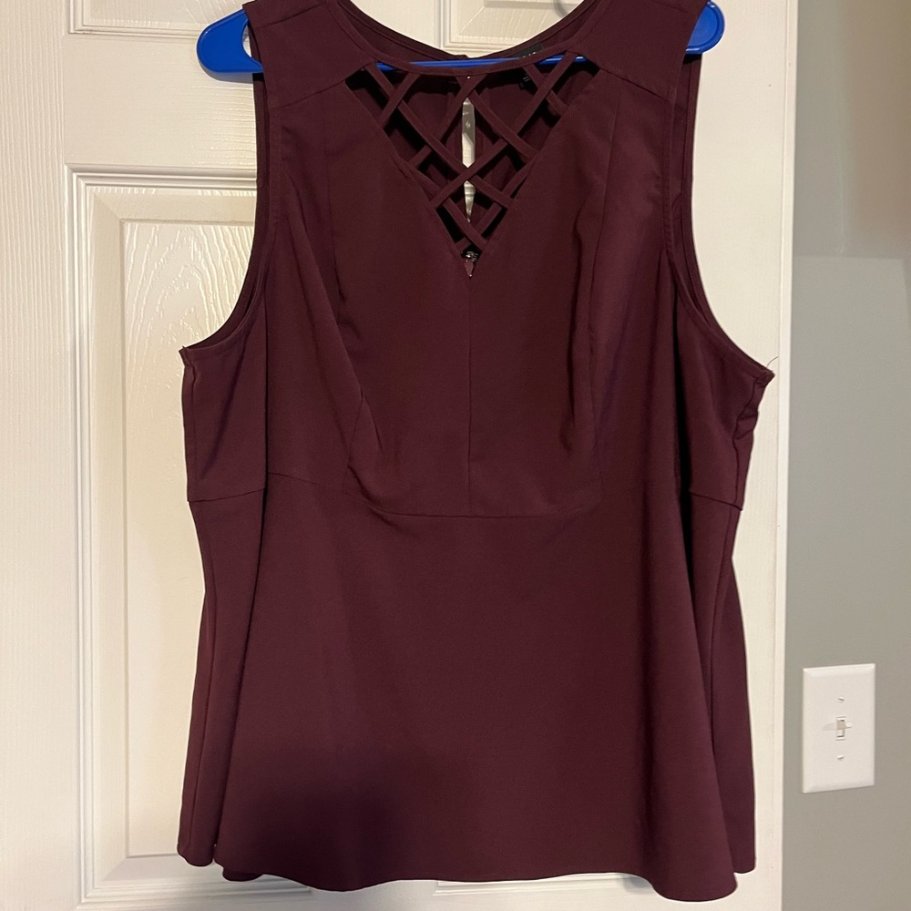 Torrid cross-cross tank